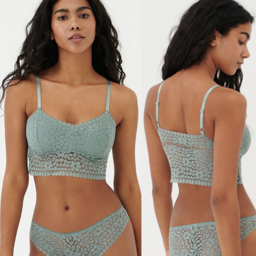 UO OUT FROM UNDER Elegant Lace Bralette Size Small Sage